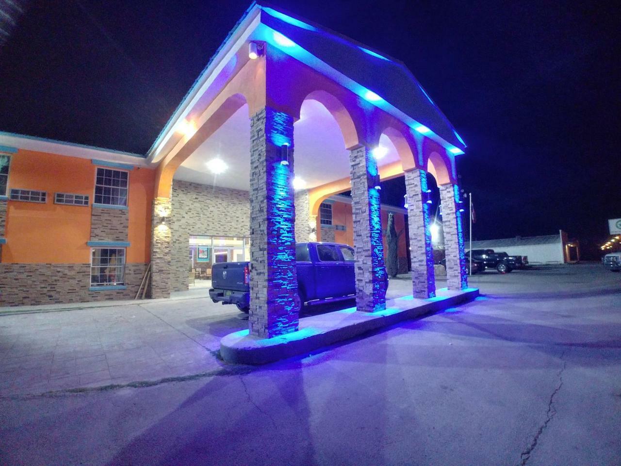 Alien Residence Inn 페이커스 외부 사진